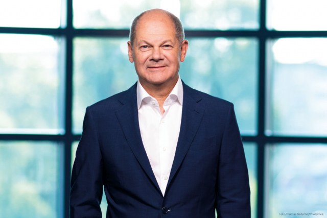 © Thomas Trutschel/Photothek wjd-olaf-scholz-portrait